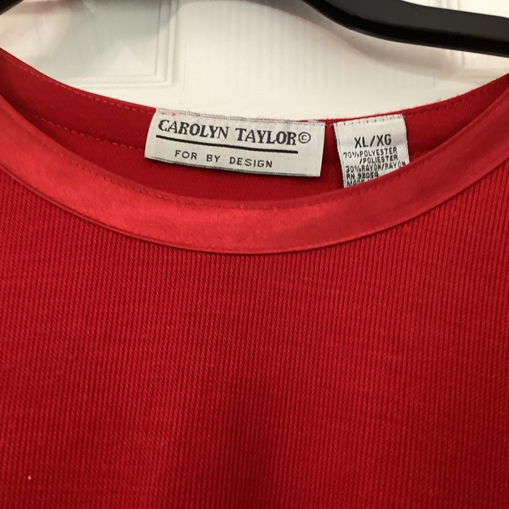 Carolyn Taylor red XL pullover sweater very good condition - Picture 2 of 2